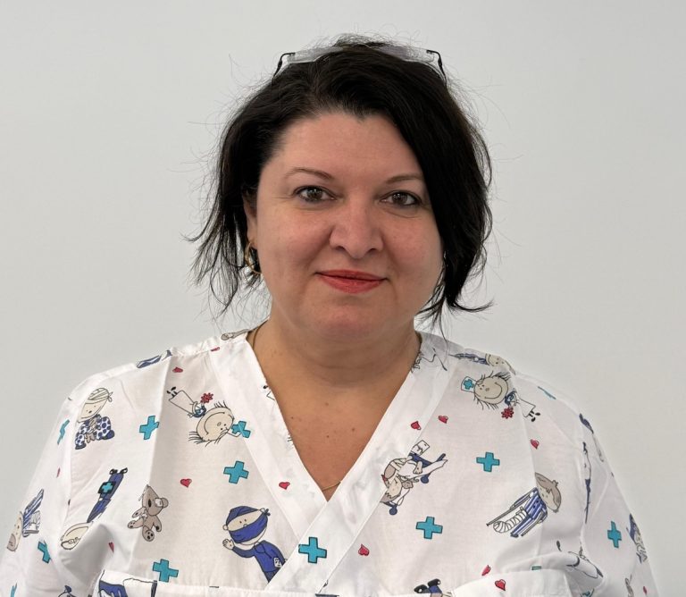 Dr. Mihaela Bǎdina - medic laborator